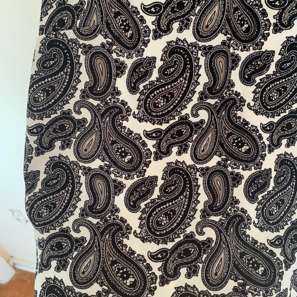 Banana Republic Top 💕 - Picture 4 of 7
